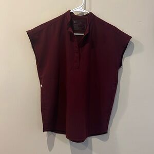 FIGS rafaela oversized scrub top - XXS, maroon